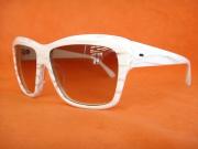 �摜(180x135)�E�g��摜(480x360)