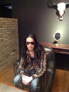 �摜(239x320)�E�g��摜(478x640)