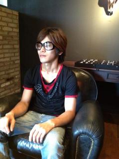 �摜(239x320)�E�g��摜(478x640)