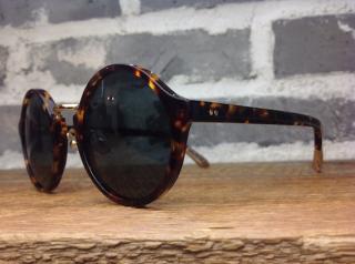 �摜(320x238)�E�g��摜(567x423)