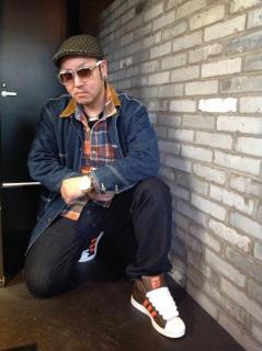 �摜(239x320)�E�g��摜(478x640)