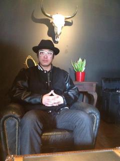 �摜(239x320)�E�g��摜(478x640)