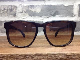 �摜(320x238)�E�g��摜(567x423)