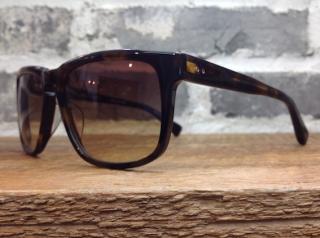 �摜(320x238)�E�g��摜(567x423)