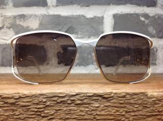 �摜(320x238)�E�g��摜(567x423)