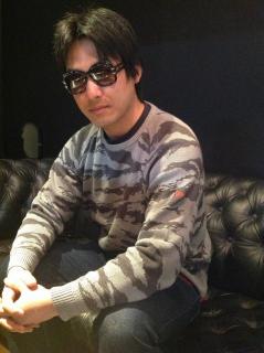 �摜(239x320)�E�g��摜(478x640)