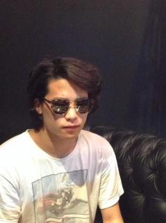 �摜(239x320)�E�g��摜(478x640)