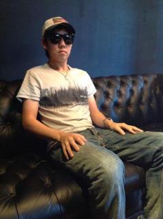 �摜(239x320)�E�g��摜(478x640)