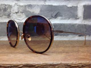 �摜(320x239)�E�g��摜(640x478)