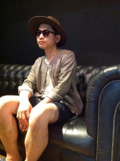 �摜(239x320)�E�g��摜(478x640)