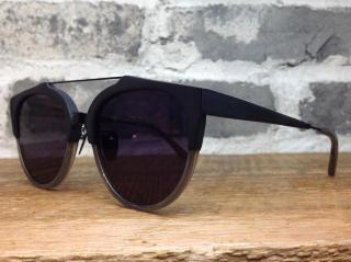 �摜(320x239)�E�g��摜(640x478)