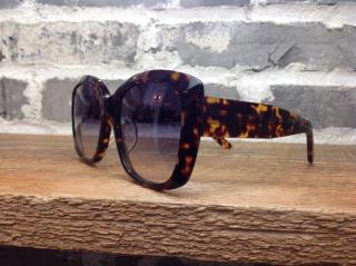 �摜(320x239)�E�g��摜(640x478)