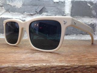 �摜(320x239)�E�g��摜(640x478)