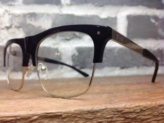 �摜(320x239)�E�g��摜(640x478)