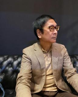 画像(256x320)・拡大画像(512x640)