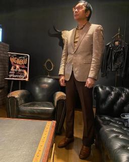 画像(256x320)・拡大画像(512x640)