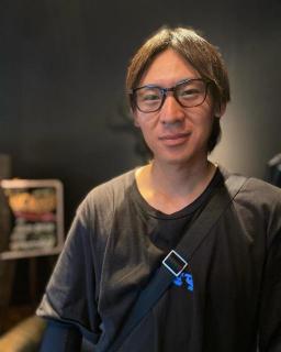 画像(256x320)・拡大画像(512x640)